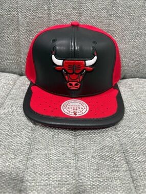 Mitchell & Ness Chicago Bulls Red and Black Snapback Hat